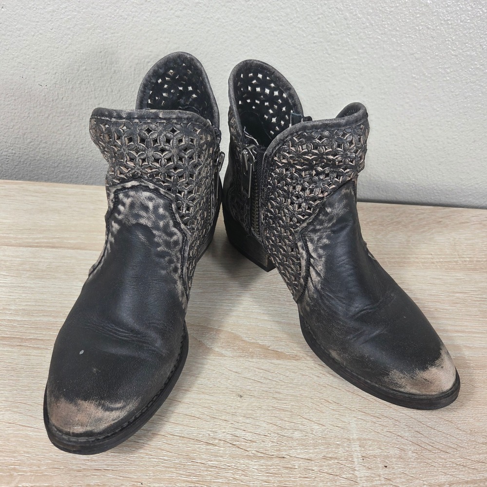 Circle G by Corral Q0001 Black Grey Cutout Shortie Leather Boots